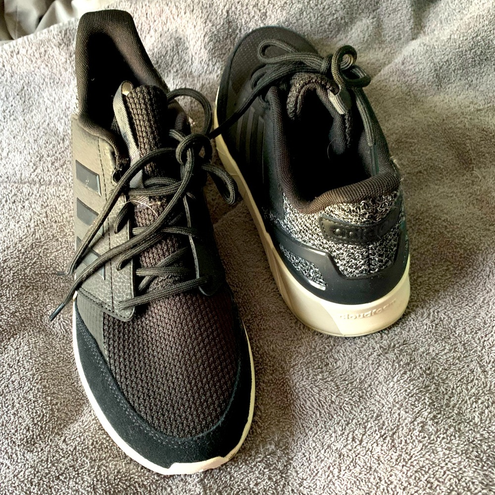 Brand new Adidas men size 10